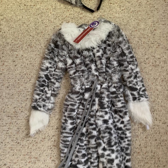 Halloween Costumes Costumes Snow Leopard White Black Cat Xs Fluffy